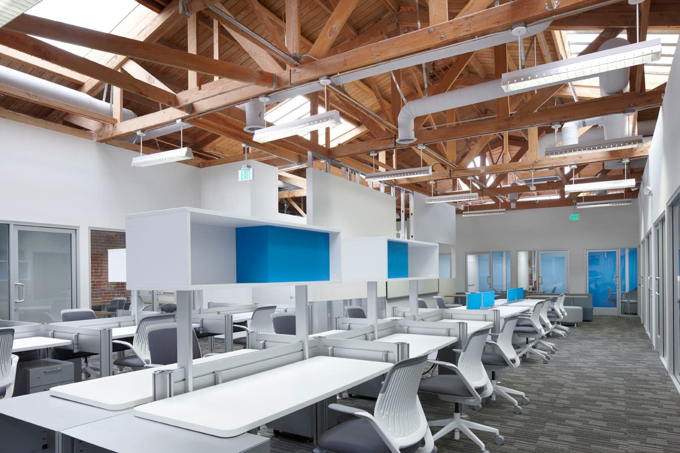 Santa Monica Day Pass at BLANKSPACES SM – Flexible Workspace & Networking interior photo 5