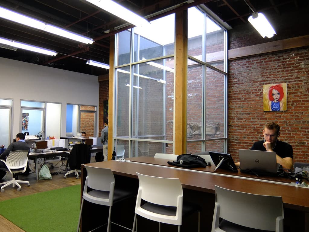 Santa Monica Day Pass at BLANKSPACES SM – Flexible Workspace & Networking interior photo 10