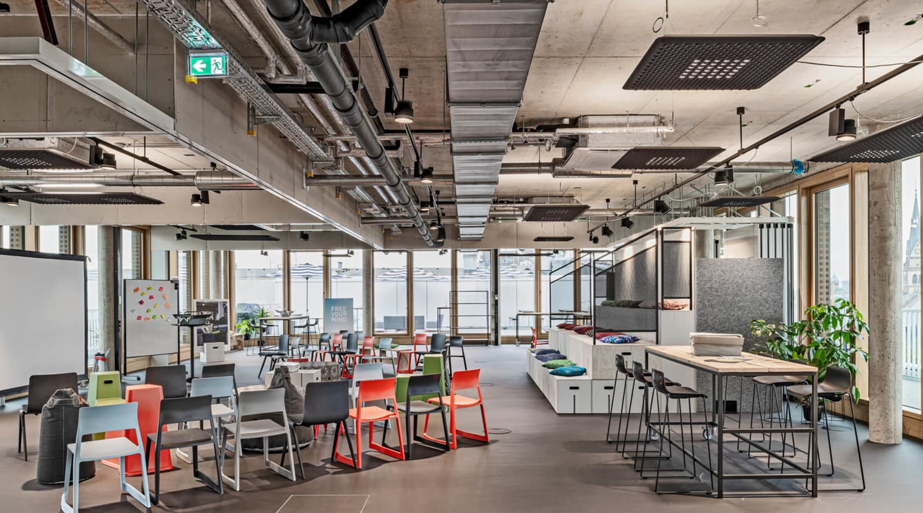 Flexible Day Pass at Design Offices München Campus Königsplatz interior photo 2