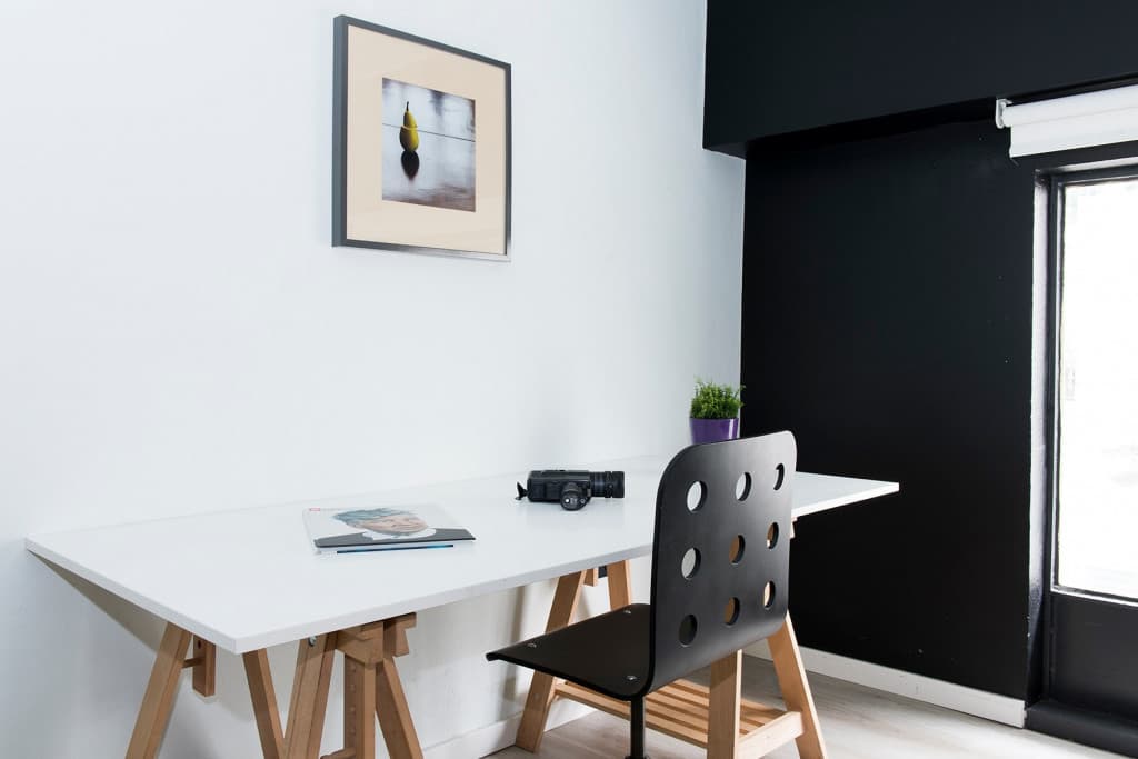 Dinamo Coworking Vigo Day Pass - Flexible Workspace & Networking in City Center interior photo 11