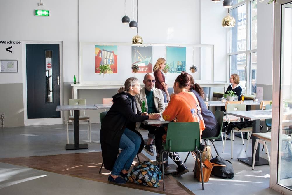 Rotterdam Day Pass at 42workspace – Flexible Access & Networking in City Center interior photo 3