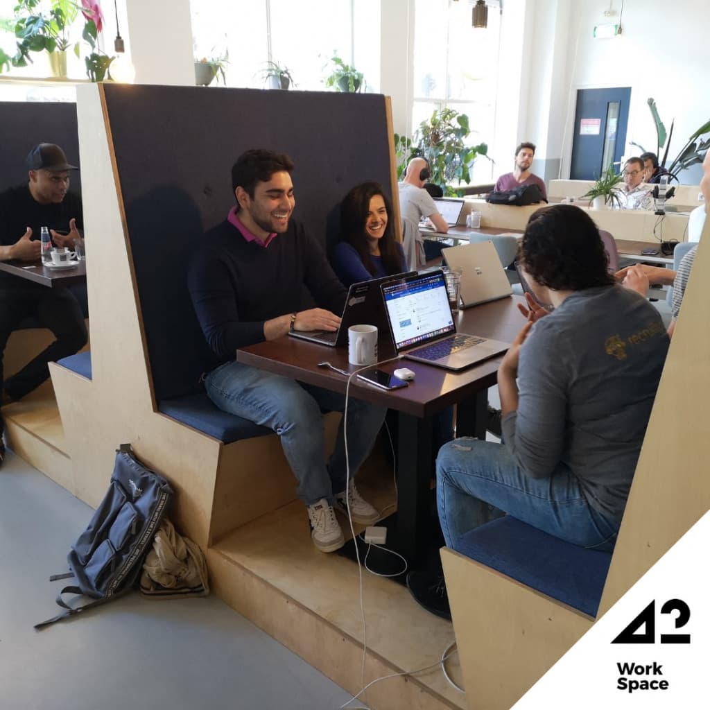 Rotterdam Day Pass at 42workspace – Flexible Access & Networking in City Center interior photo 6