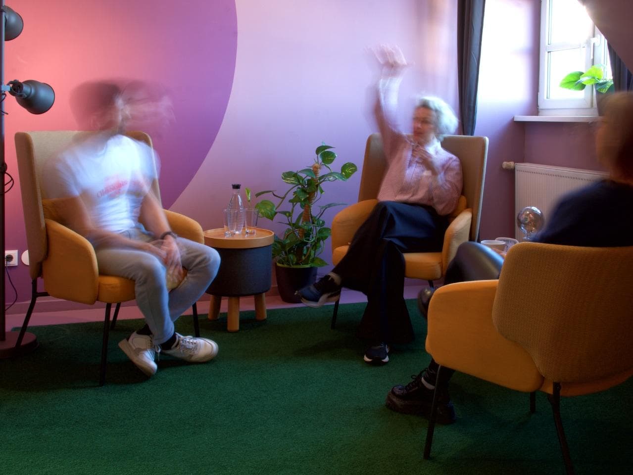 Chic Meeting Room at Berlin Neukoelln for 5 People interior photo 5