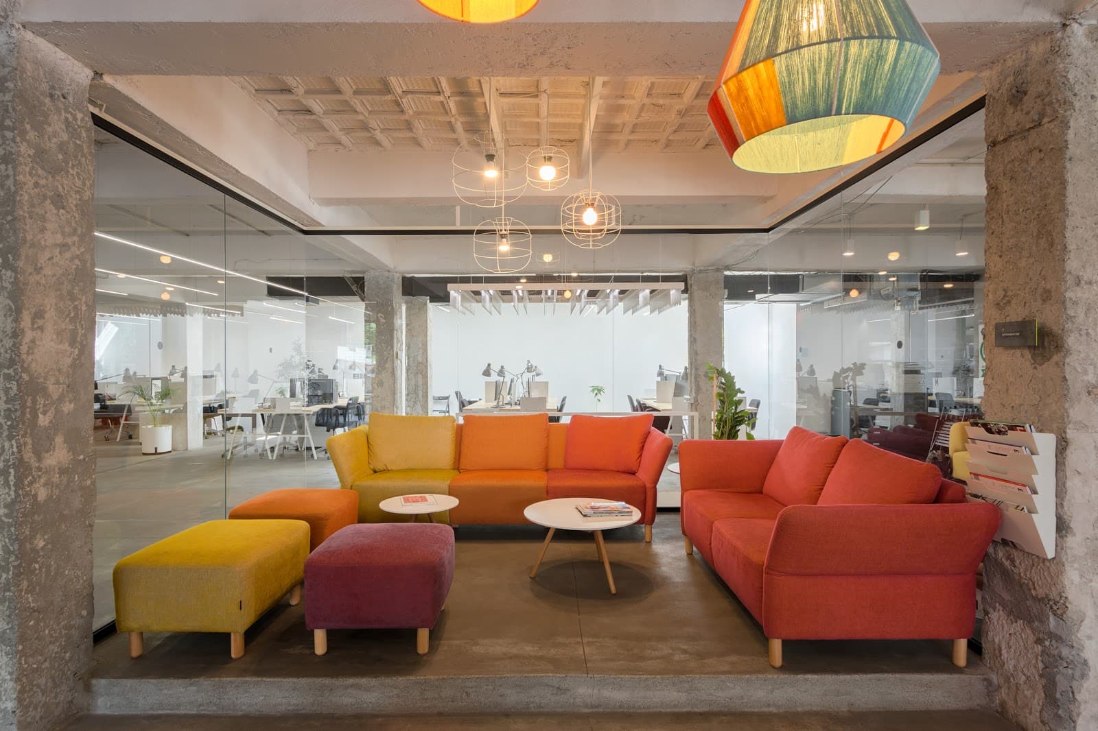Nova Iskra Savamala Day Pass - Flexible Workspace with Networking & Natural Light interior photo 12