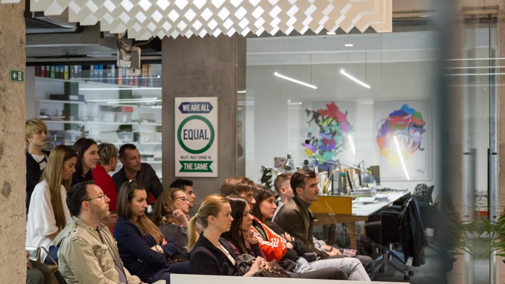 Nova Iskra Savamala Day Pass - Flexible Workspace with Networking & Natural Light interior photo 3