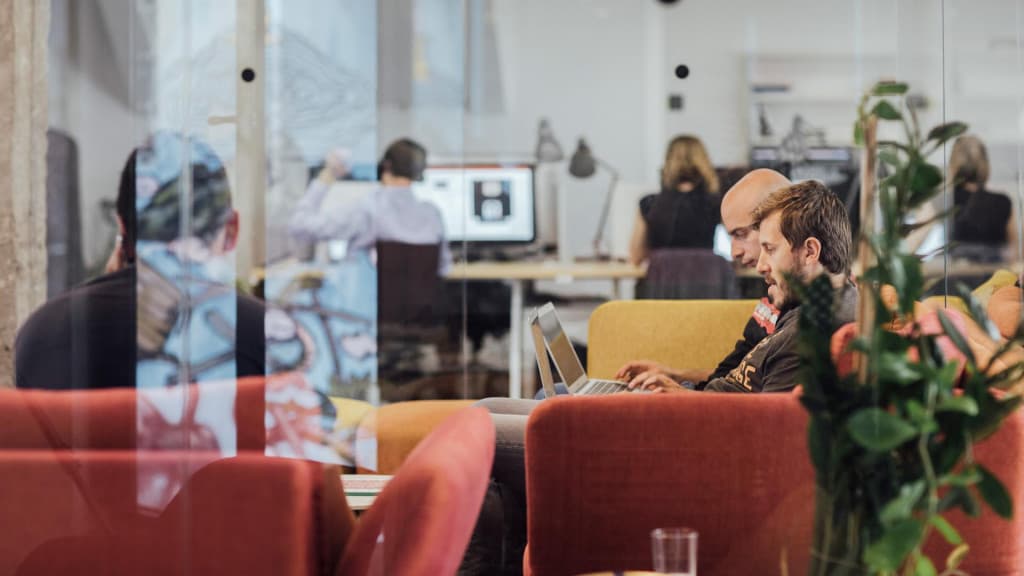 Nova Iskra Savamala Day Pass - Flexible Workspace with Networking & Natural Light interior photo 5