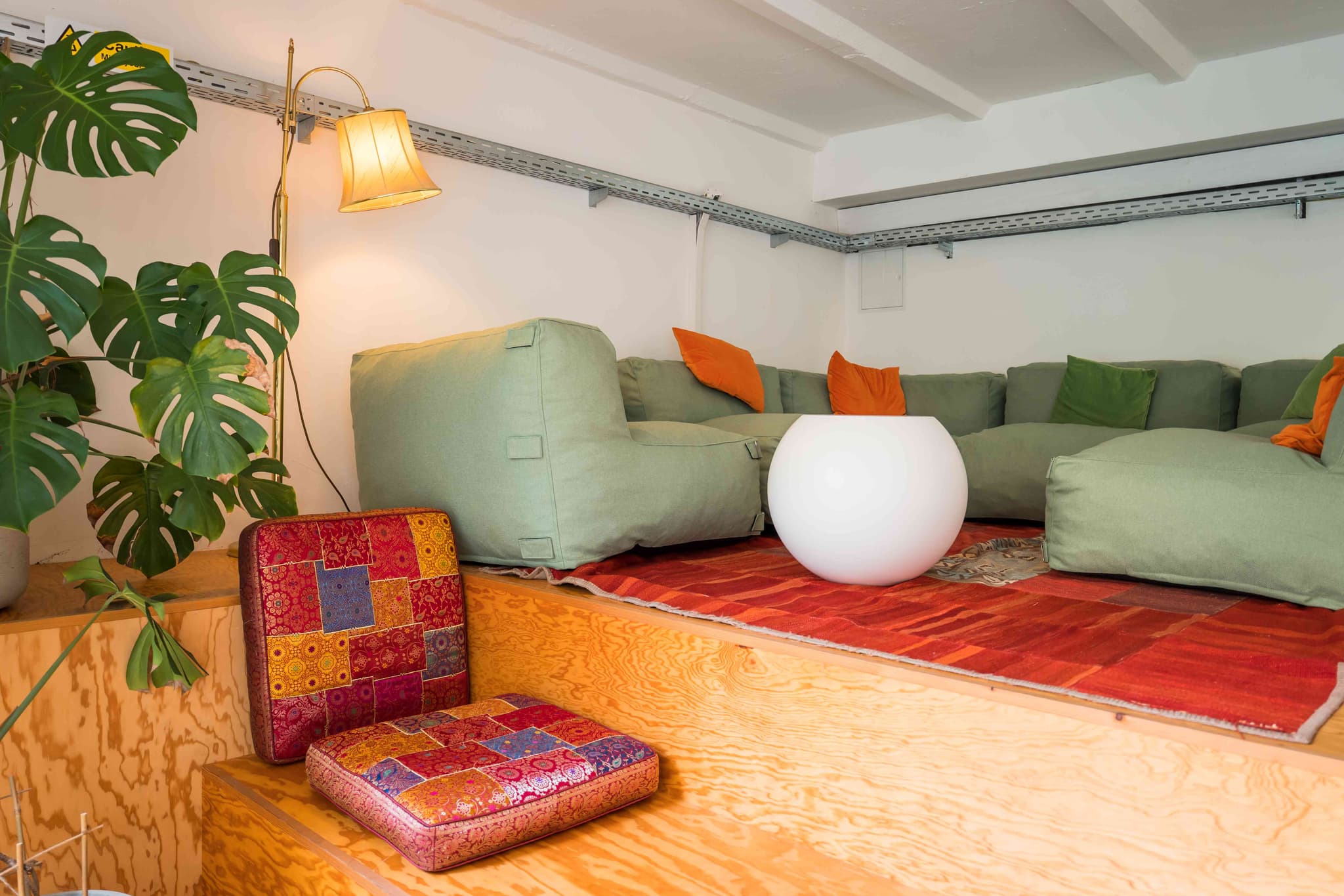 Greenhouse Conference Room at launchlabs Berlin interior photo 10