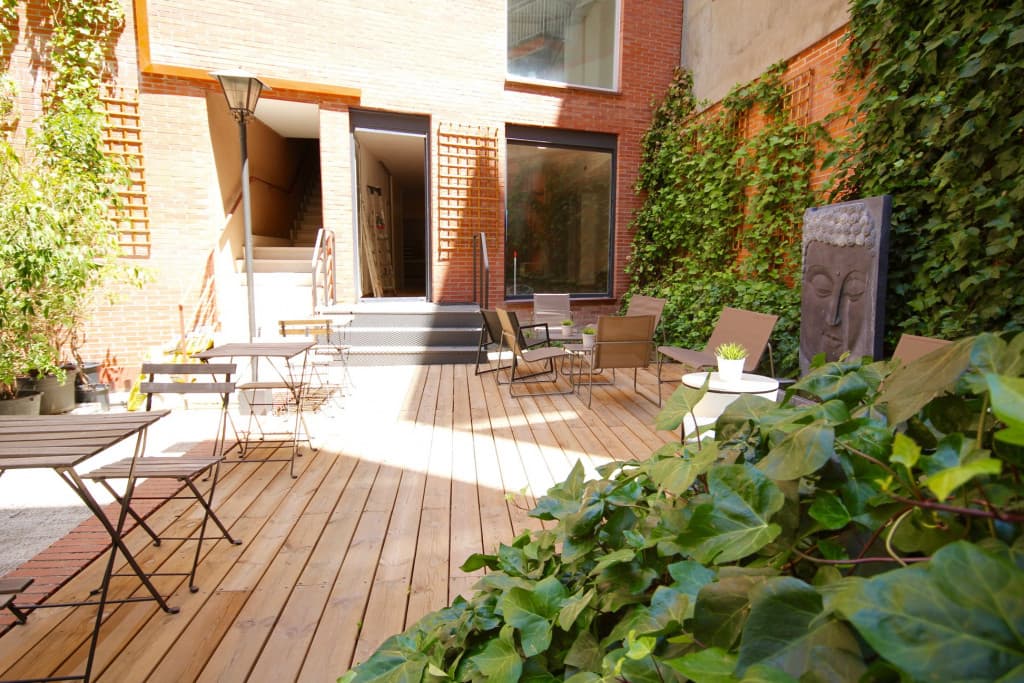 LIVINK Coworking Madrid Day Pass - Flexible Workspace with Meeting Rooms interior photo 6