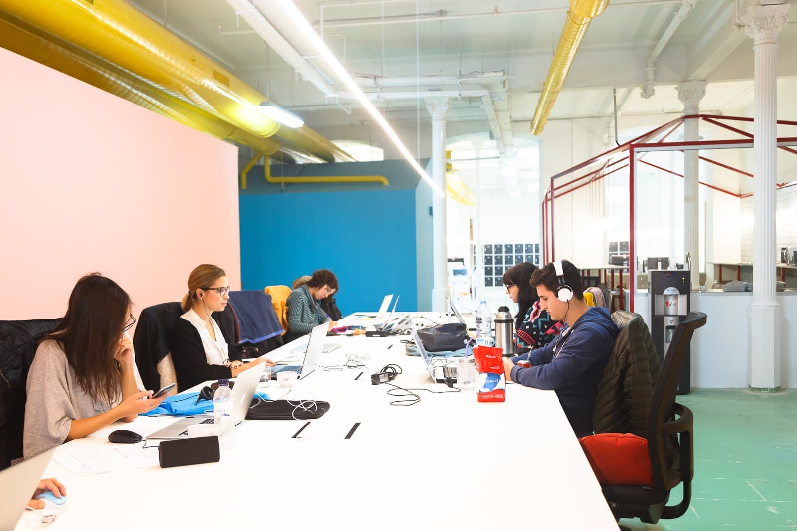 Day Pass at CREC Coworking Eixample with Natural Light interior photo 4