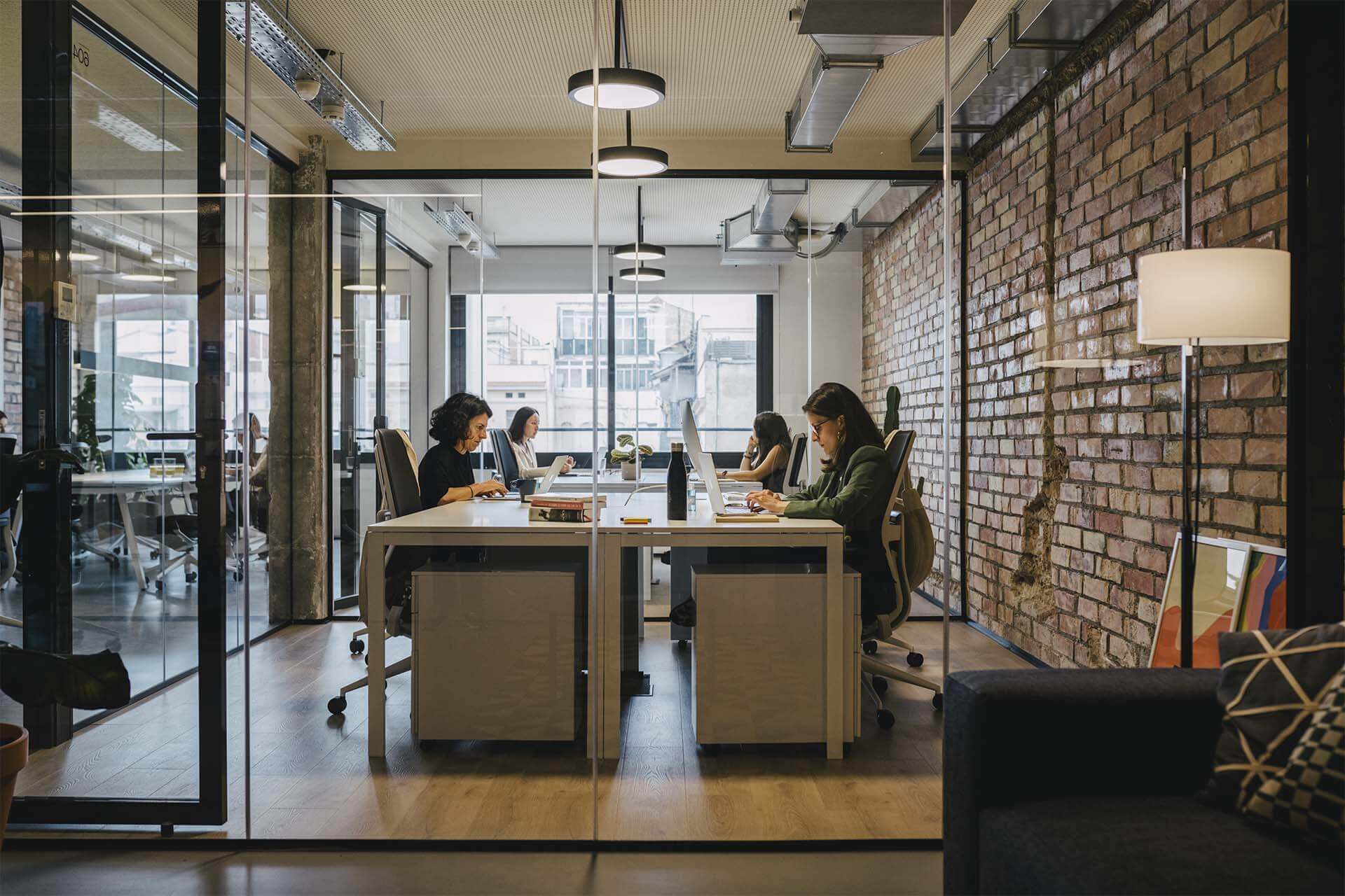 Premium Day Pass at Cloudworks Tuset – Diagonal with Terrace Access interior photo 2