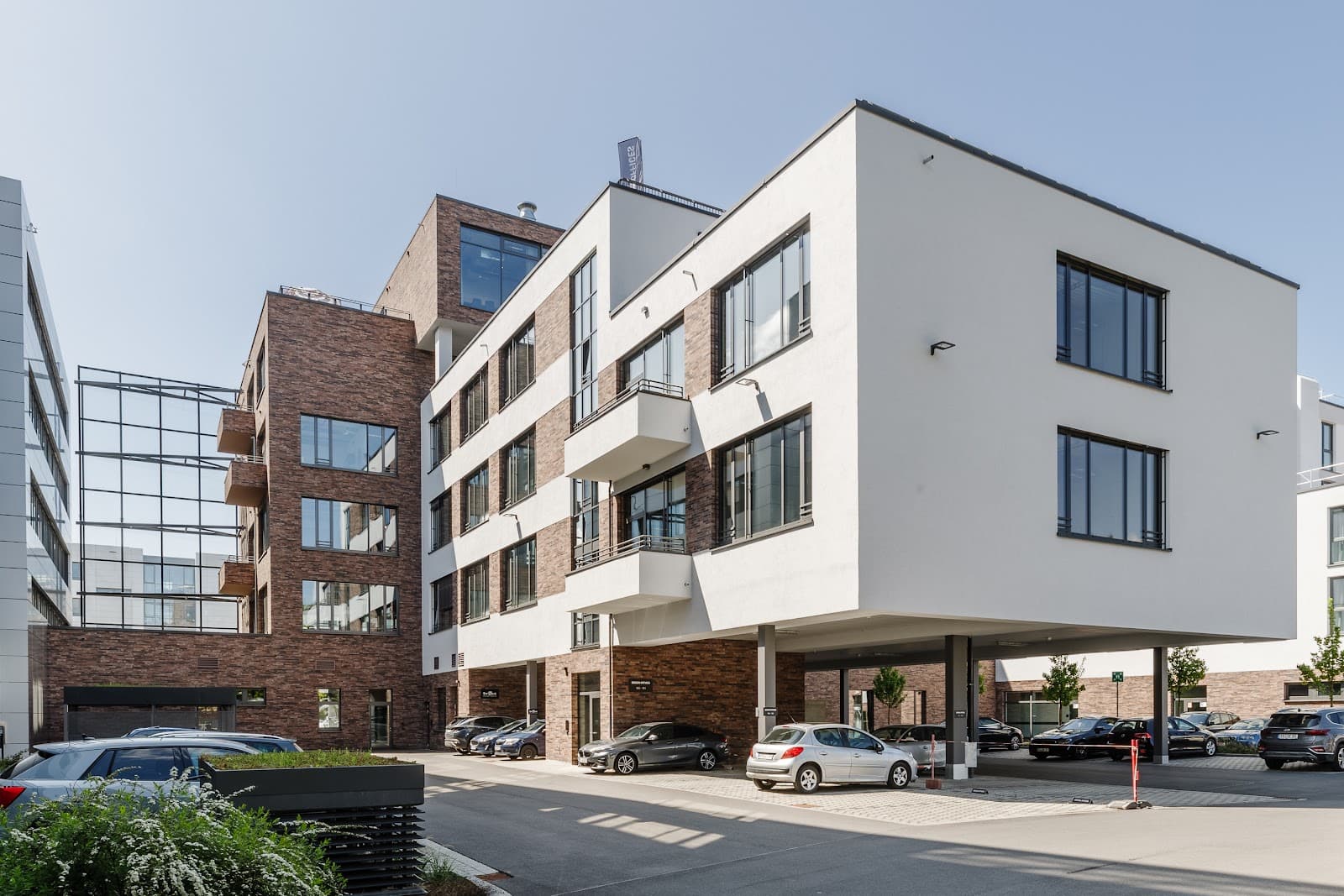 Flexible Coworking Day Pass in Erlangen with Networking Perks interior photo 7