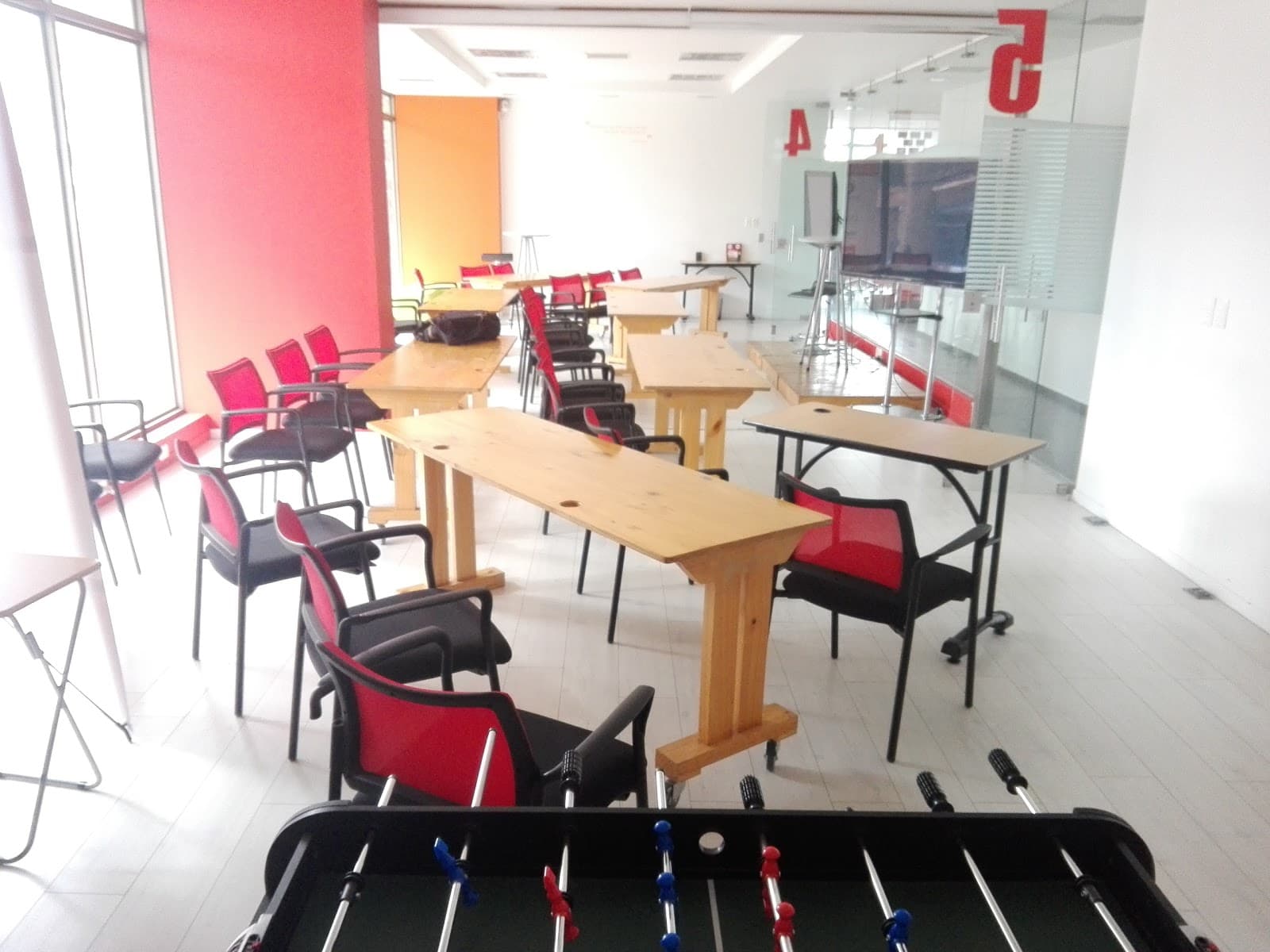 Premium Day Pass at HubBOG Bogotá - Flexible Workspace & Networking interior photo 1