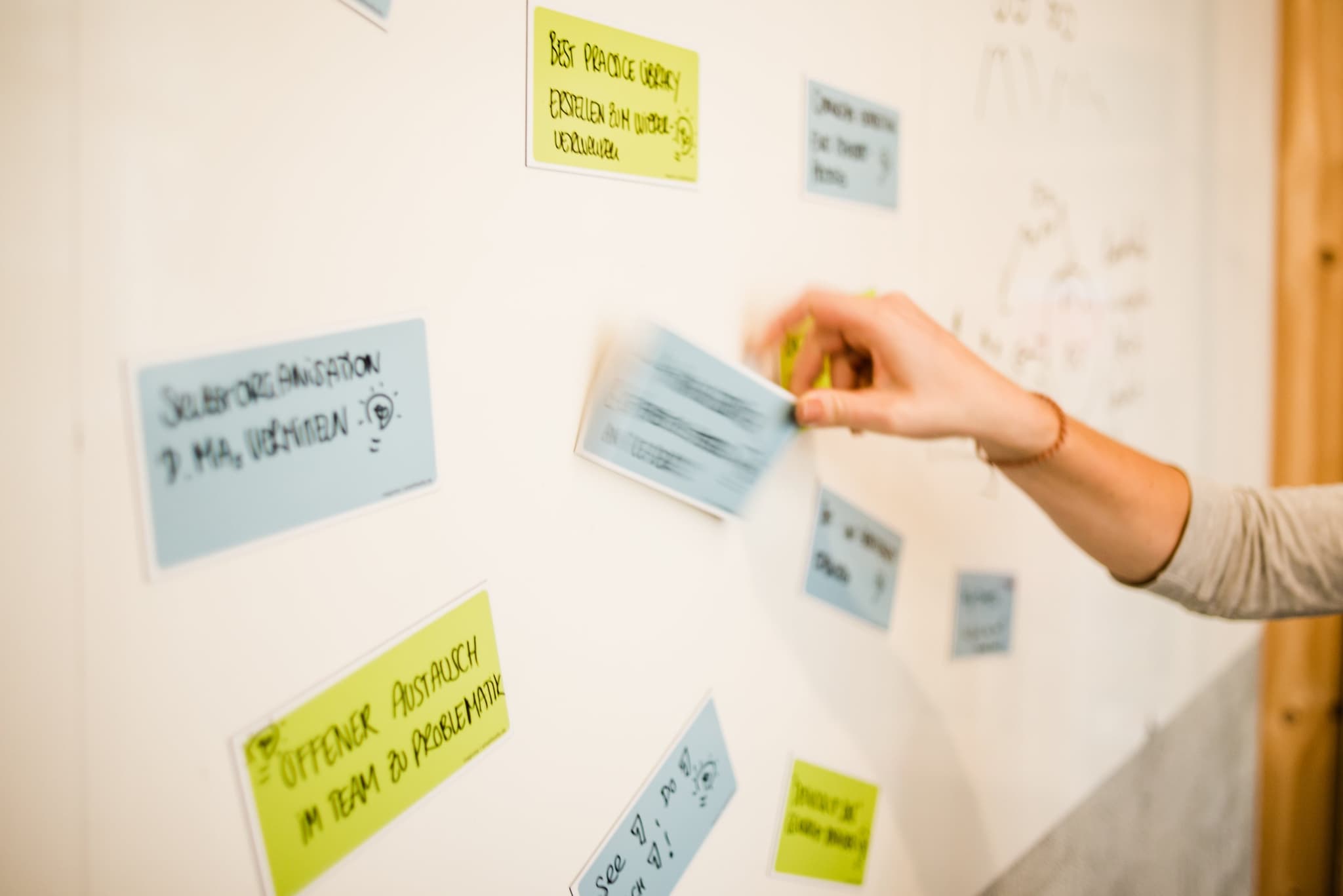 Bright Meeting Room at launchlabs Berlin interior photo 9