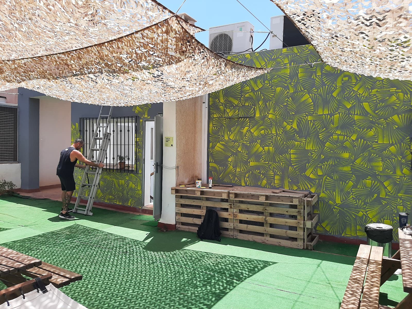 Scenic Day Pass with Rooftop Access in TLR Coworking Malaga interior photo 12