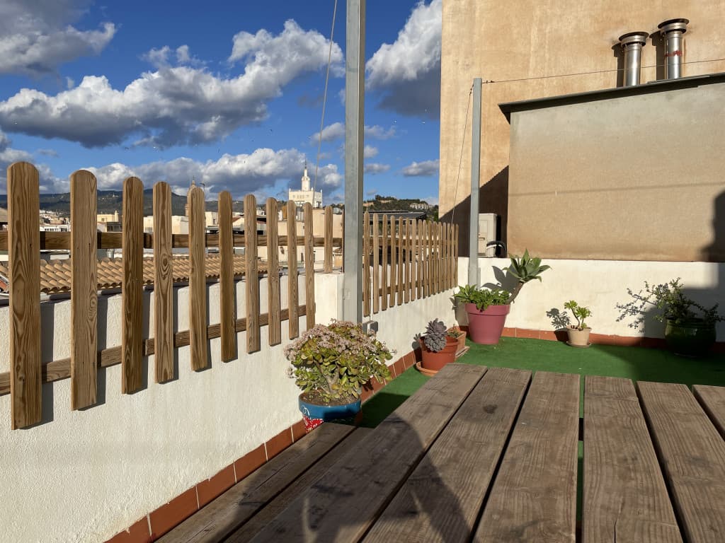 Scenic Day Pass with Rooftop Access in TLR Coworking Malaga interior photo 10