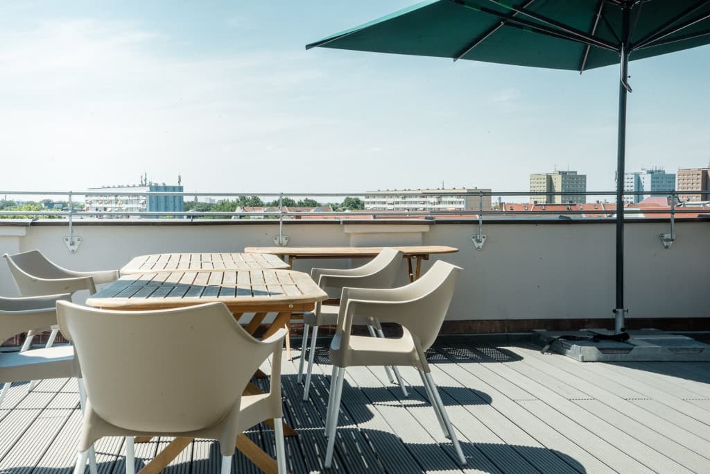 Basislager Coworking Leipzig: Workspace for Creatives & Professionals interior photo 7