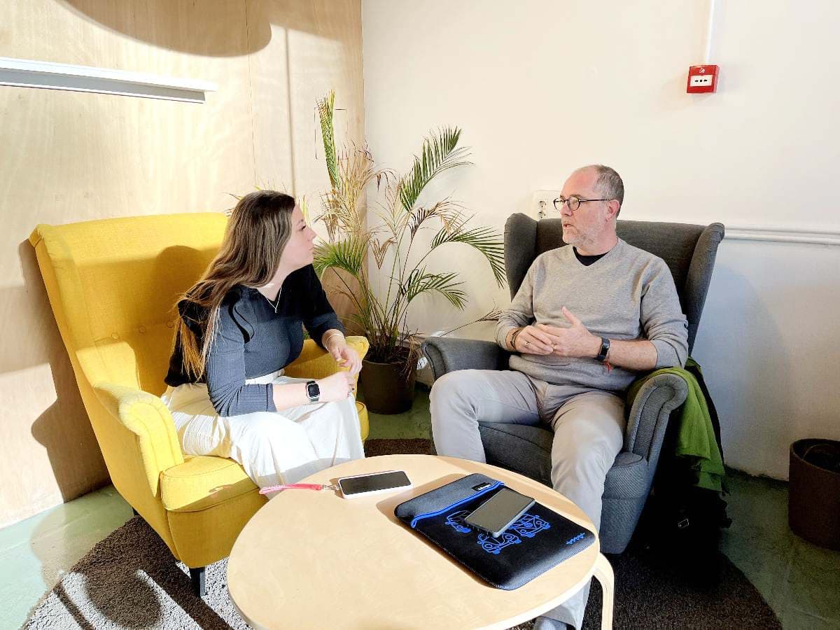 Day Pass at CREC Coworking Gràcia with Natural Light interior photo 17