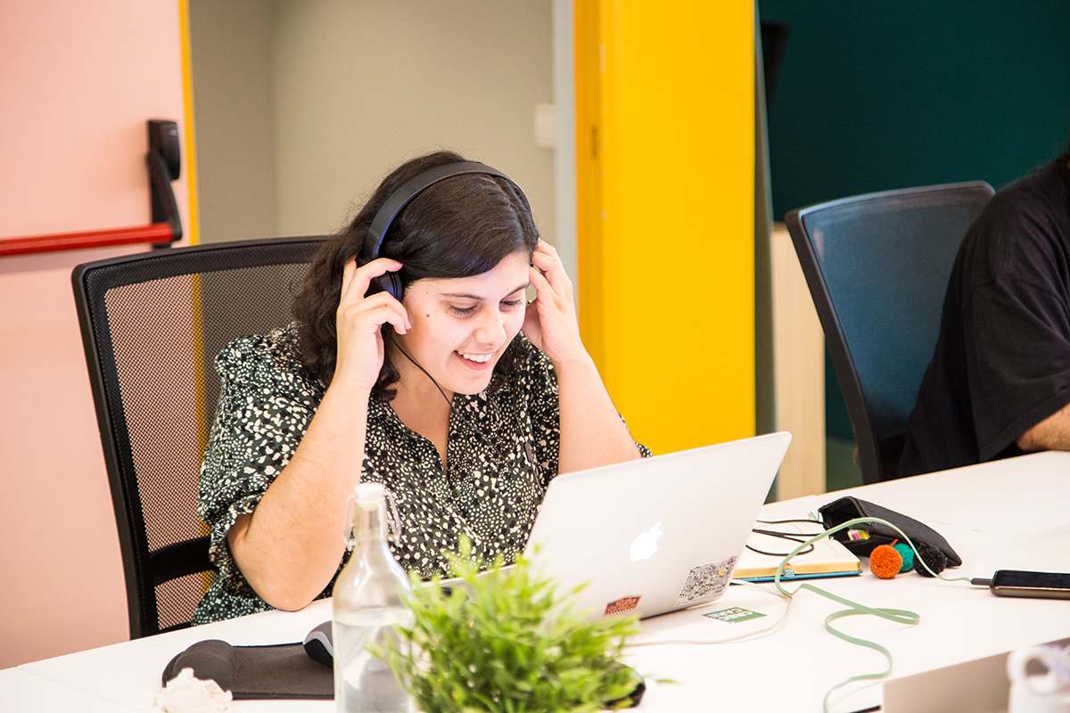 Day Pass at CREC Coworking Gràcia with Natural Light interior photo 26