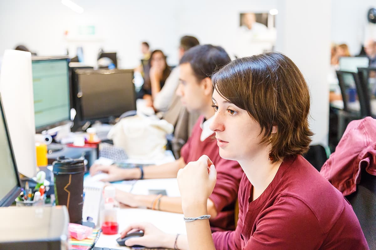 Day Pass at CREC Coworking Gràcia with Natural Light interior photo 30