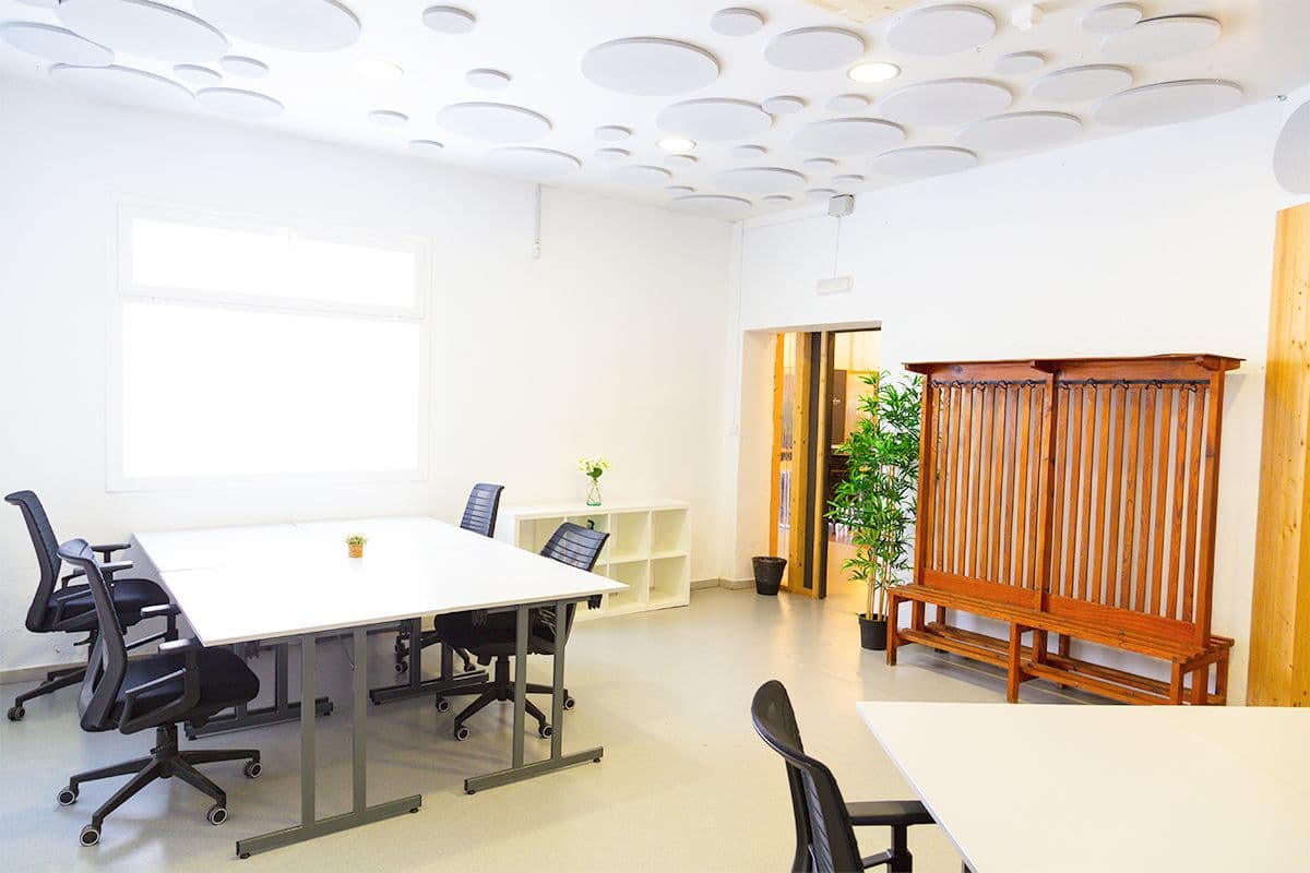 Day Pass at CREC Coworking Gràcia with Natural Light interior photo 37