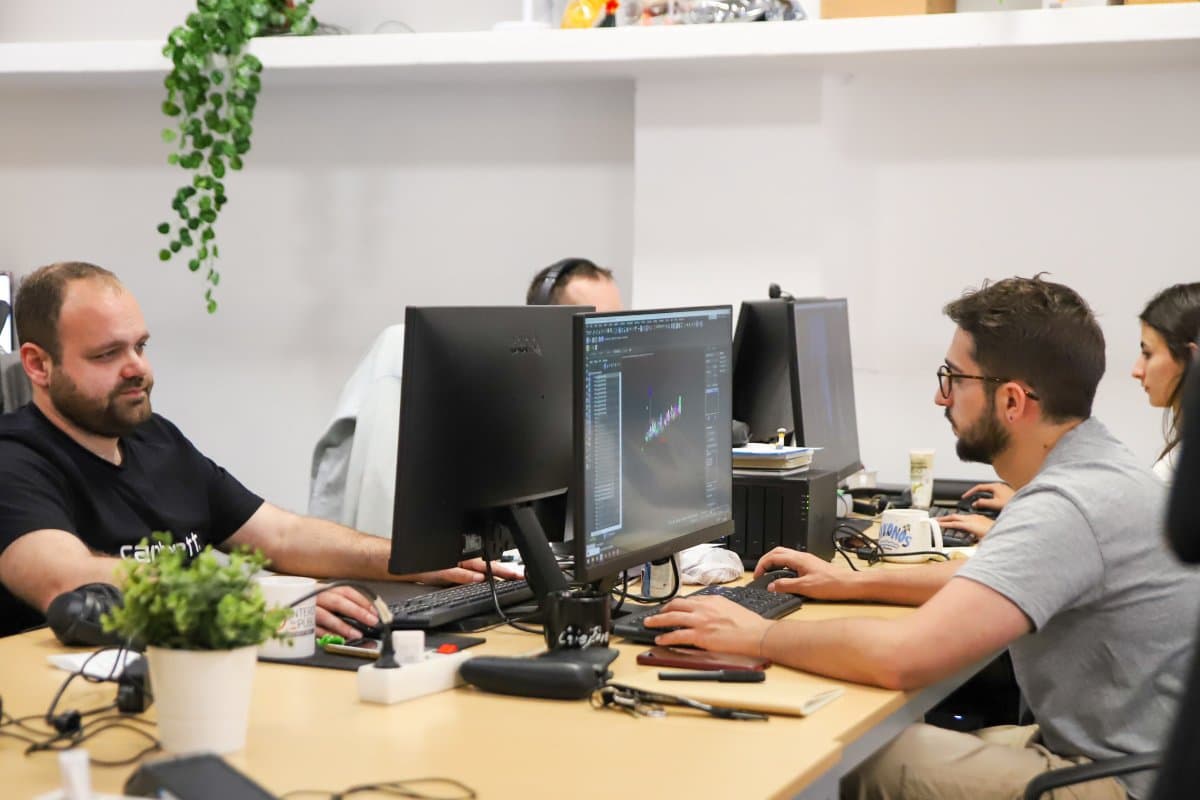 Day Pass at CREC Coworking Gràcia with Natural Light interior photo 10