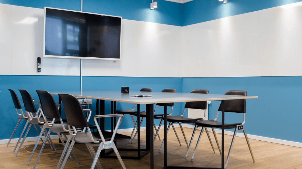 Cowork at thriving betahaus Hafencity in Hamburg's Hafencity area interior photo 3