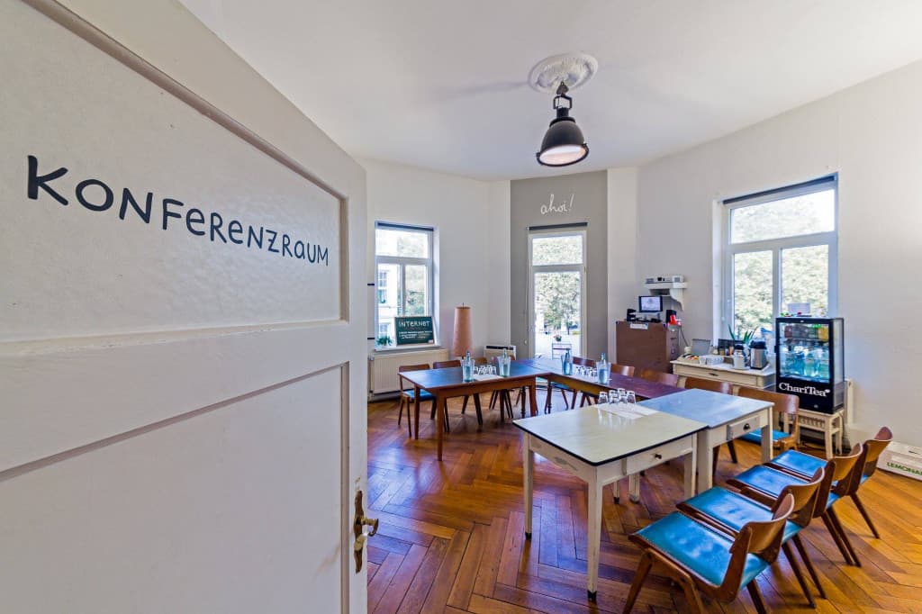Day Pass at Vibrant heimathafen Wiesbaden interior photo 4