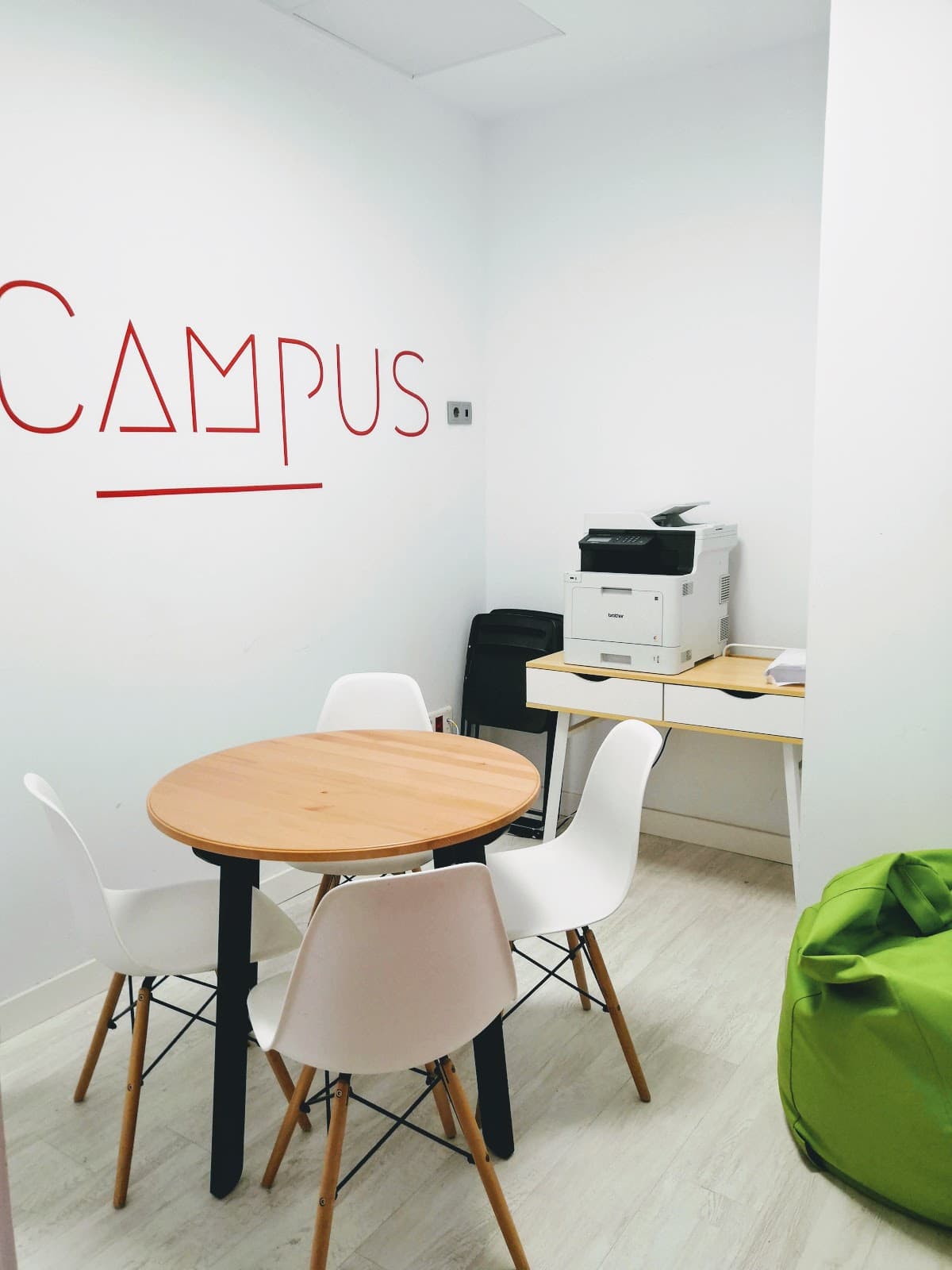 Flexible Day Pass at Innovation Campus Malaga interior photo 7
