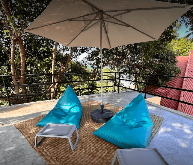 Scenic Day Pass with Ocean Views at Inner Space interior photo 1