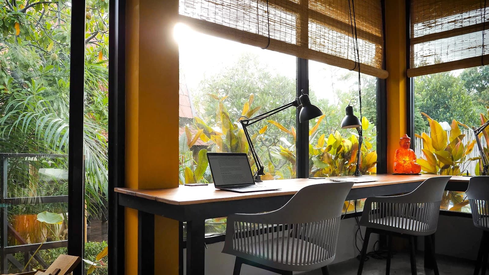 Scenic Day Pass with Ocean Views at Inner Space interior photo 12