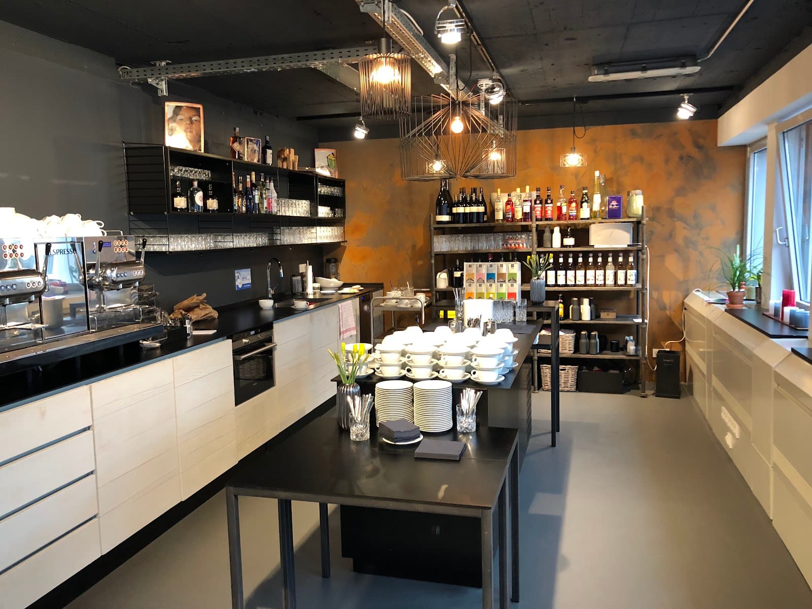 Flexible Day Pass at Design Offices Frankfurt Barckhausstraße interior photo 4