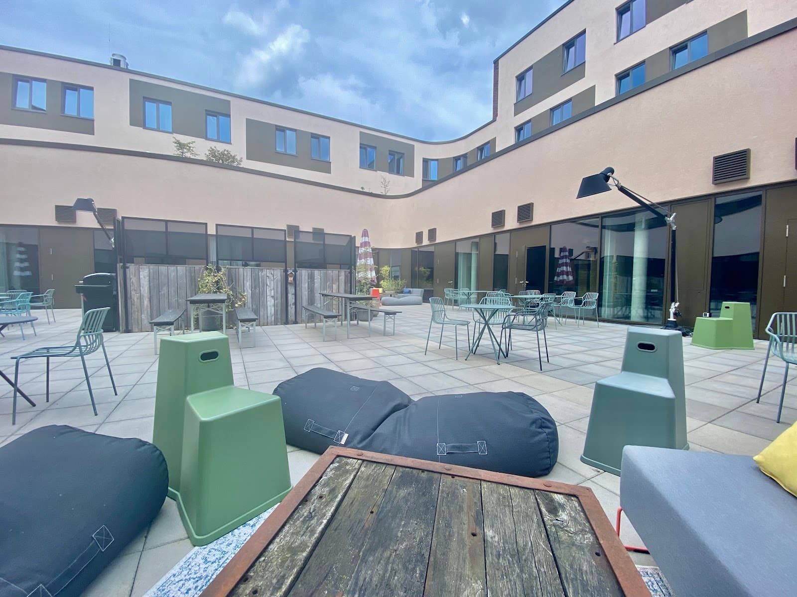 Flexible Day Pass at Design Offices Hannover Vahrenwald interior photo 6