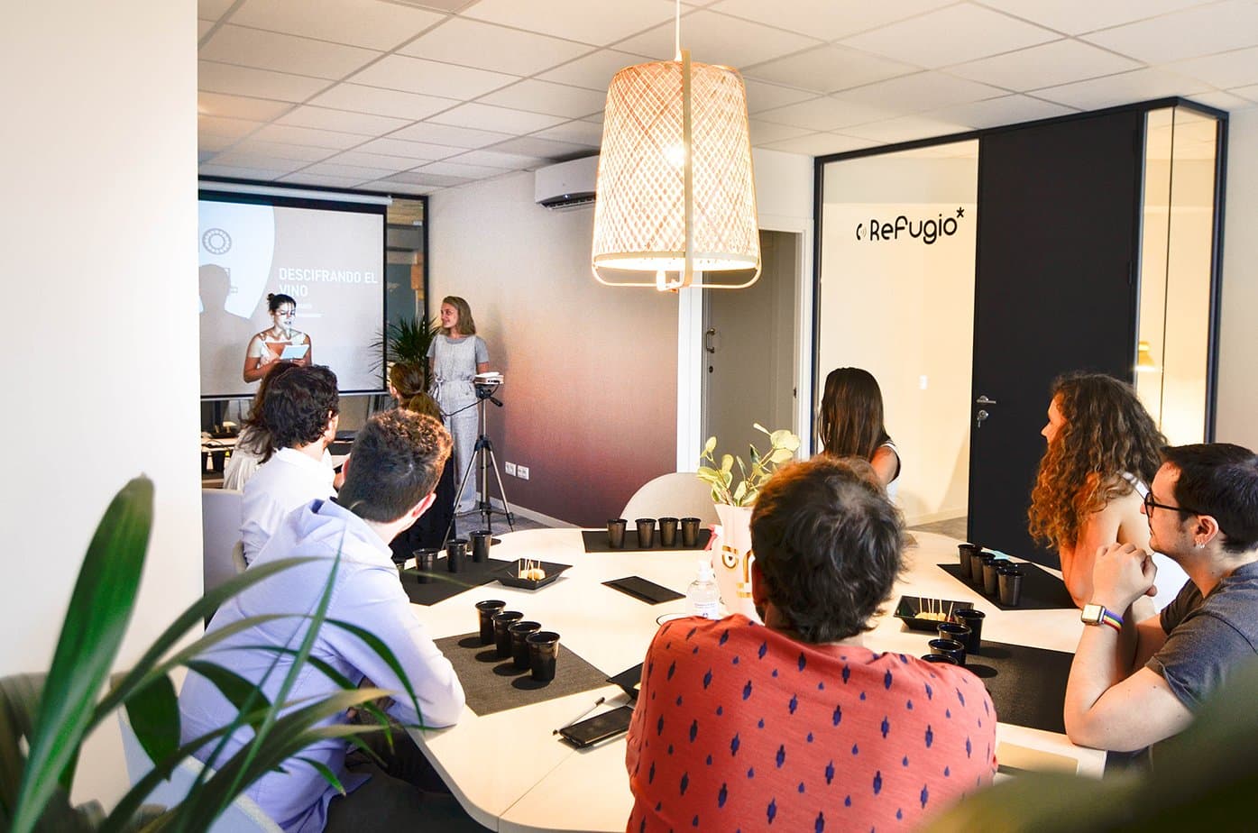 Flexible Day Pass at Nomad Coworking in Madrid interior photo 12