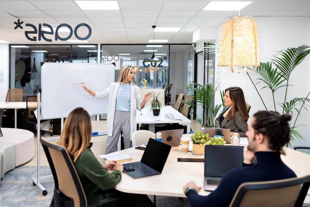 Flexible Day Pass at Nomad Coworking in Madrid interior photo 4