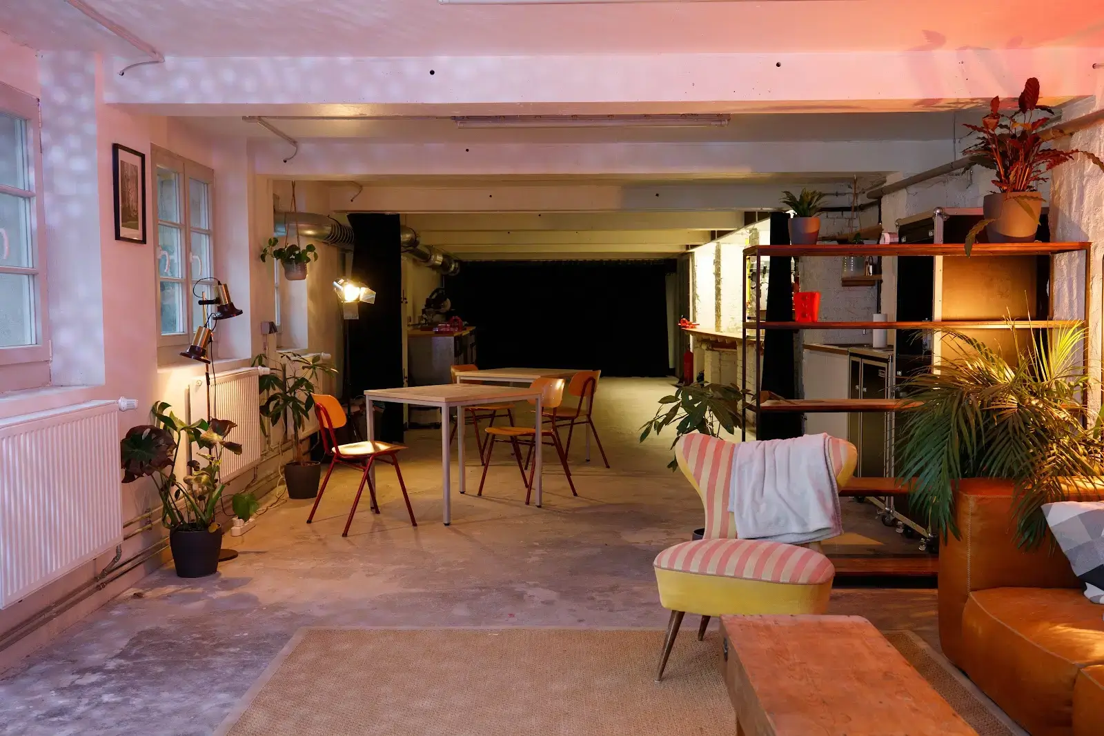1-Person Fixed Desk at Workish Berlin with Backyard & Community Kitchen interior photo 1