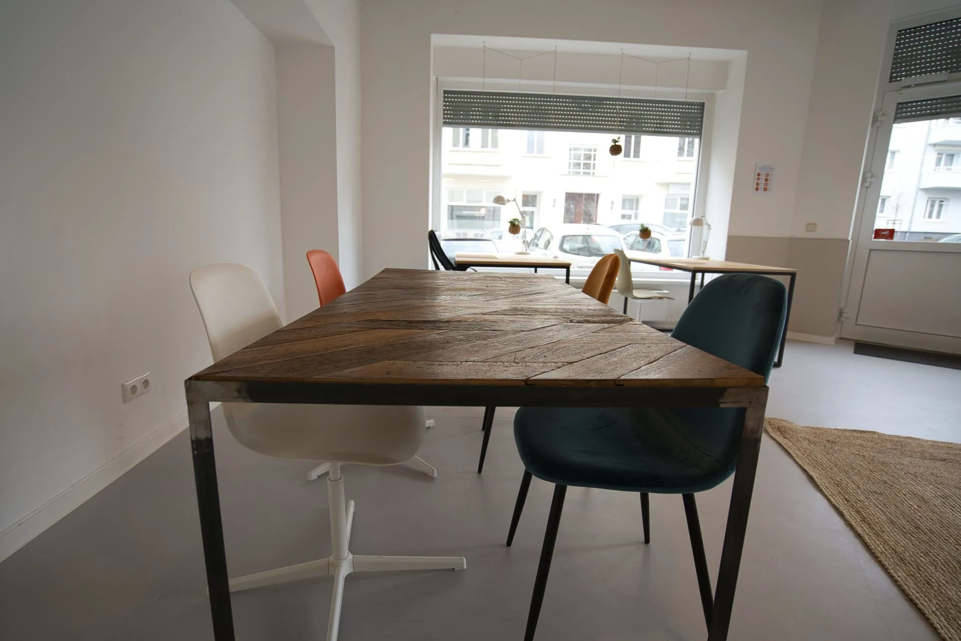 Cowork in a bright and cozy space in Friedrichshain at AMAPOLA interior photo 3