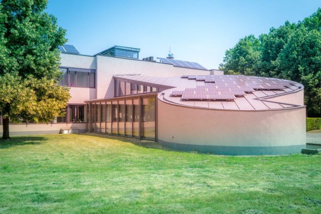 Dynamic Day Pass at transforma bxl with Wellness Perks interior photo 1