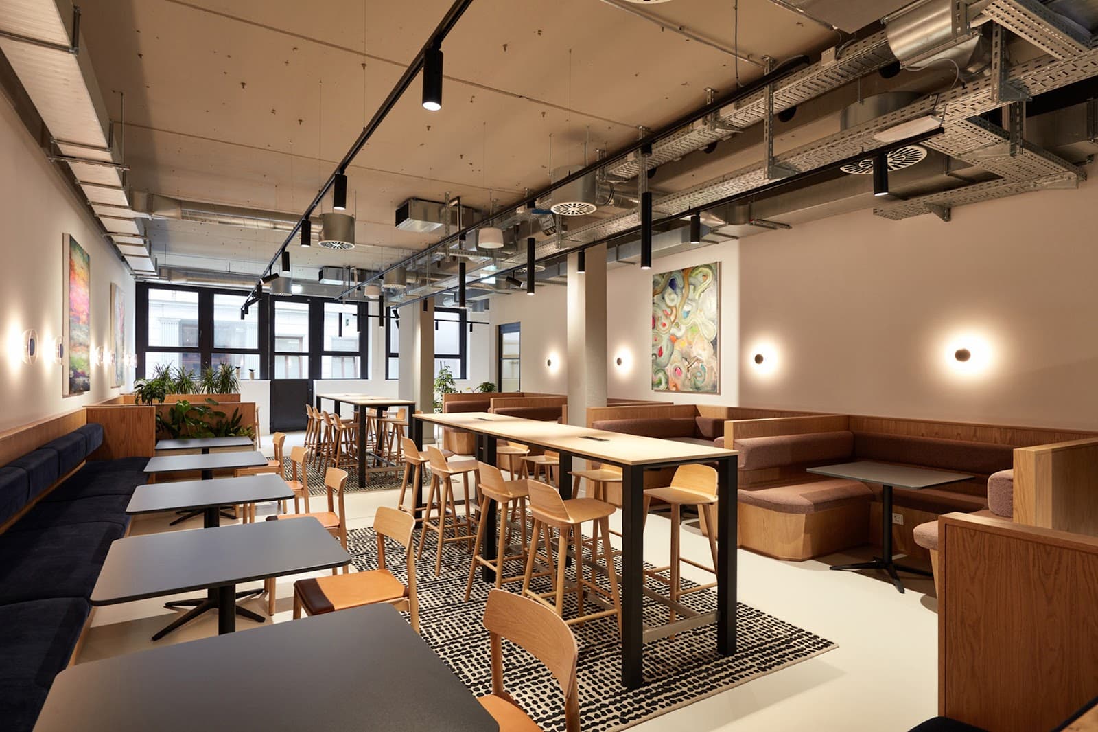 Flexible Day Pass in Clockwise Bremen's Lounge interior photo 6