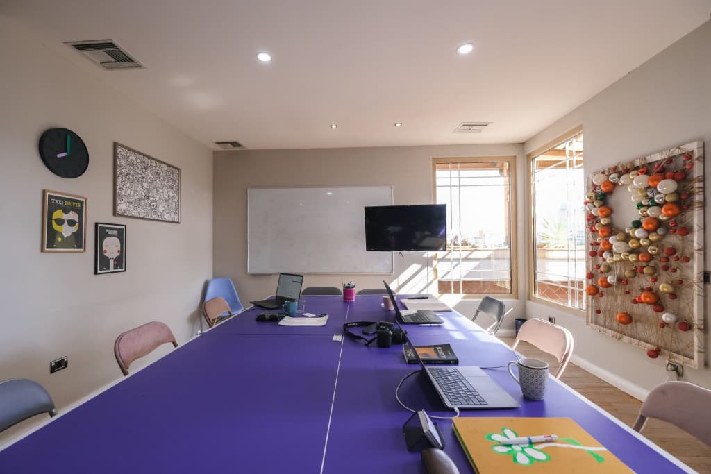 Flexible Day Pass Workspace with Natural Light at Innospace Tirana interior photo 5