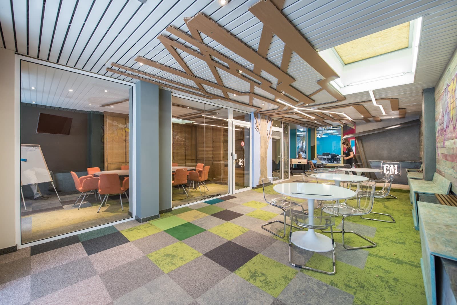 Premium Day Pass at Coworking Namur - Flexible Workspace & Networking in Namur interior photo 4