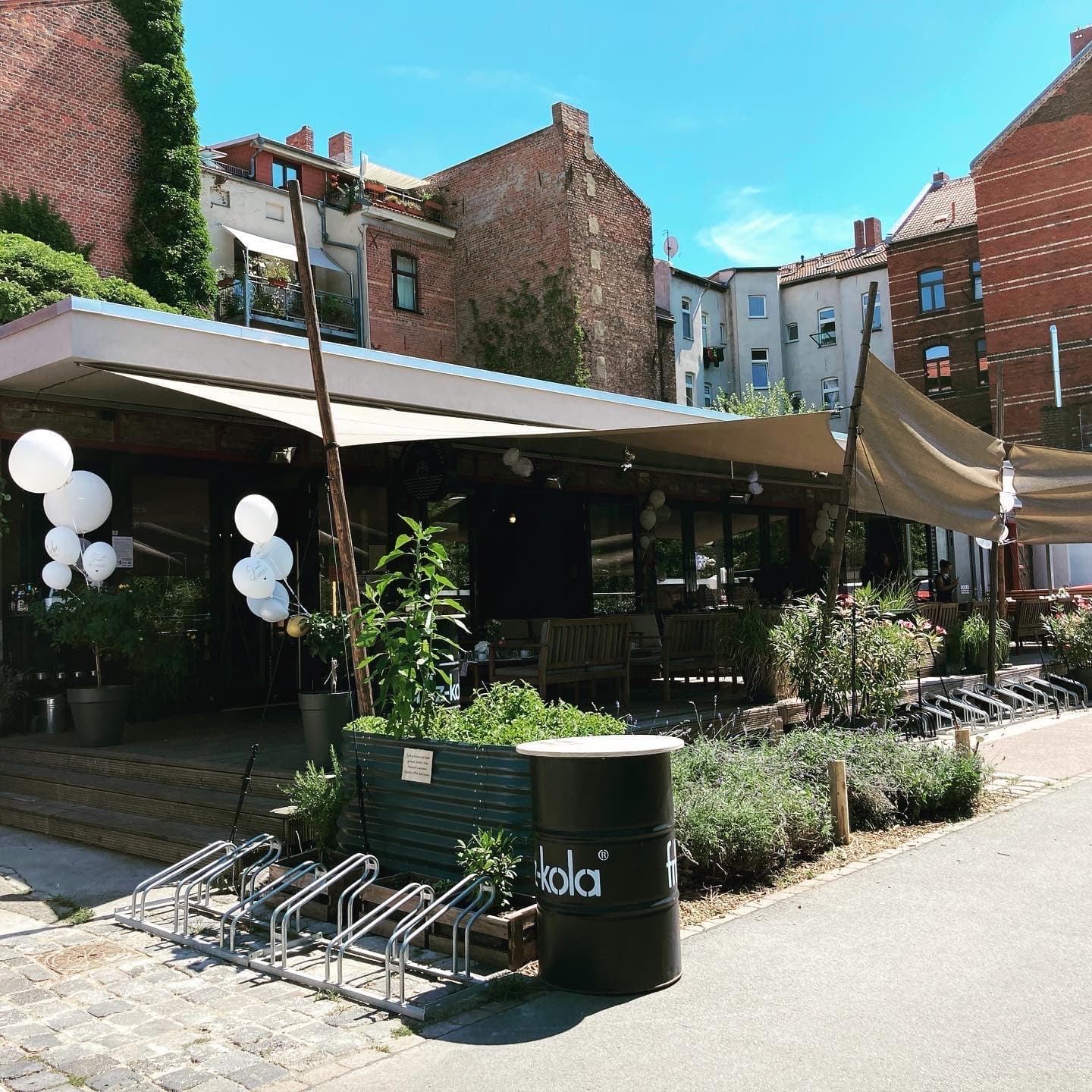 Day Pass at DOCKS with Scenic Terraces in Halle (Saale) interior photo 4