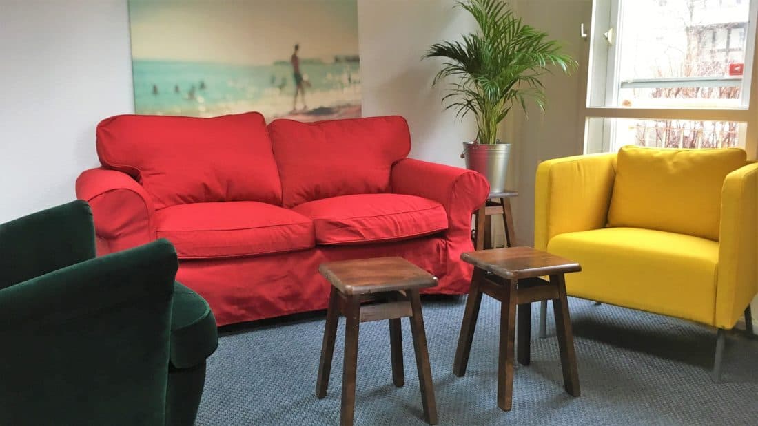 Work in a cosy and central space at Kiez Büro Mall of Berlin interior photo 2