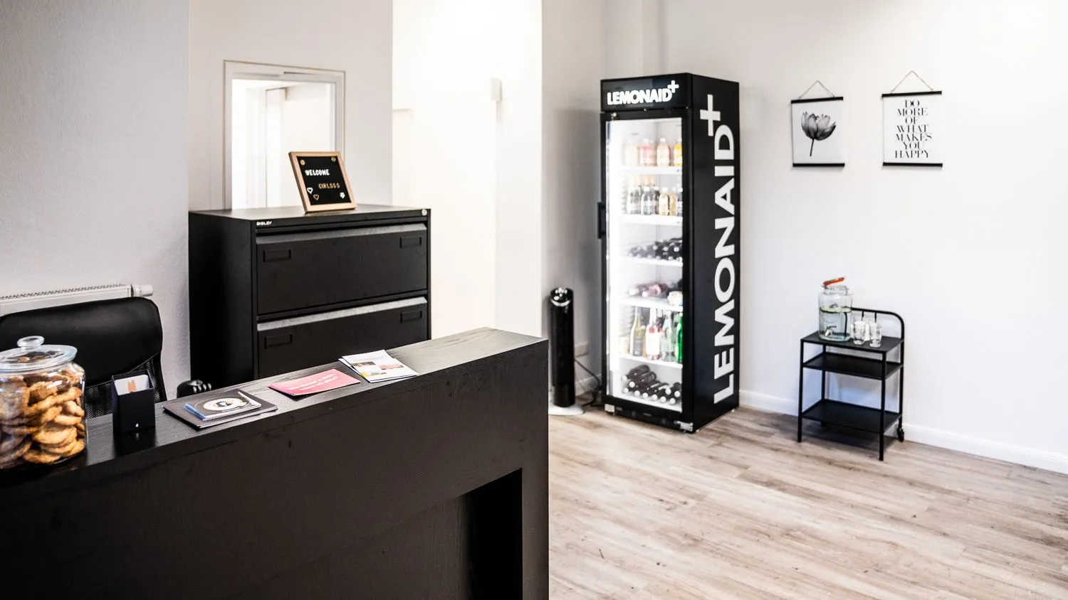 Coworking for women at Wonder in Prenzlauer Berg interior photo 2