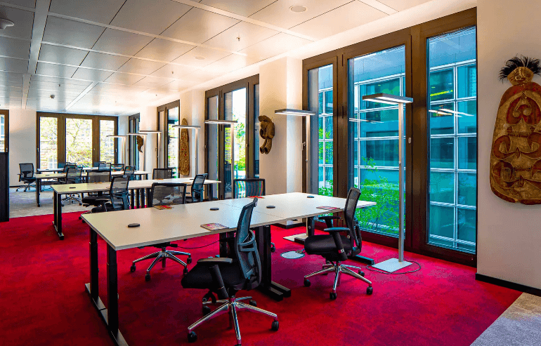 Cowork from an upscale coworking space in the heart of Frankfurt interior photo 1