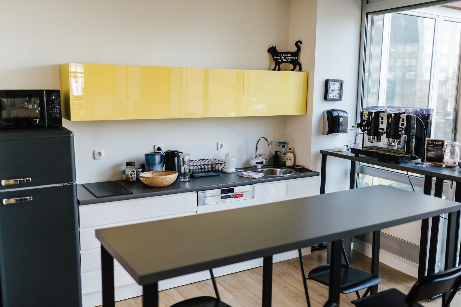 Premium Sarajevo Day Pass at tershouse - Flexible Workspace & Networking interior photo 11