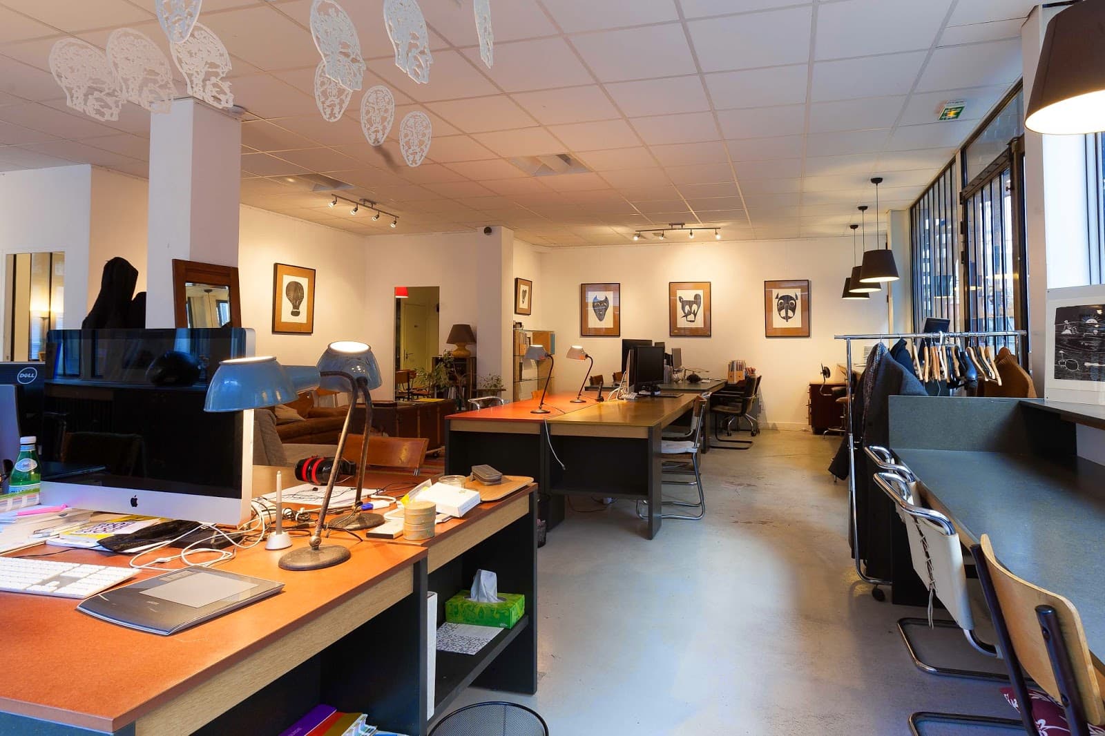 Creative Day Pass in Le Laptop with Natural Light interior photo 5