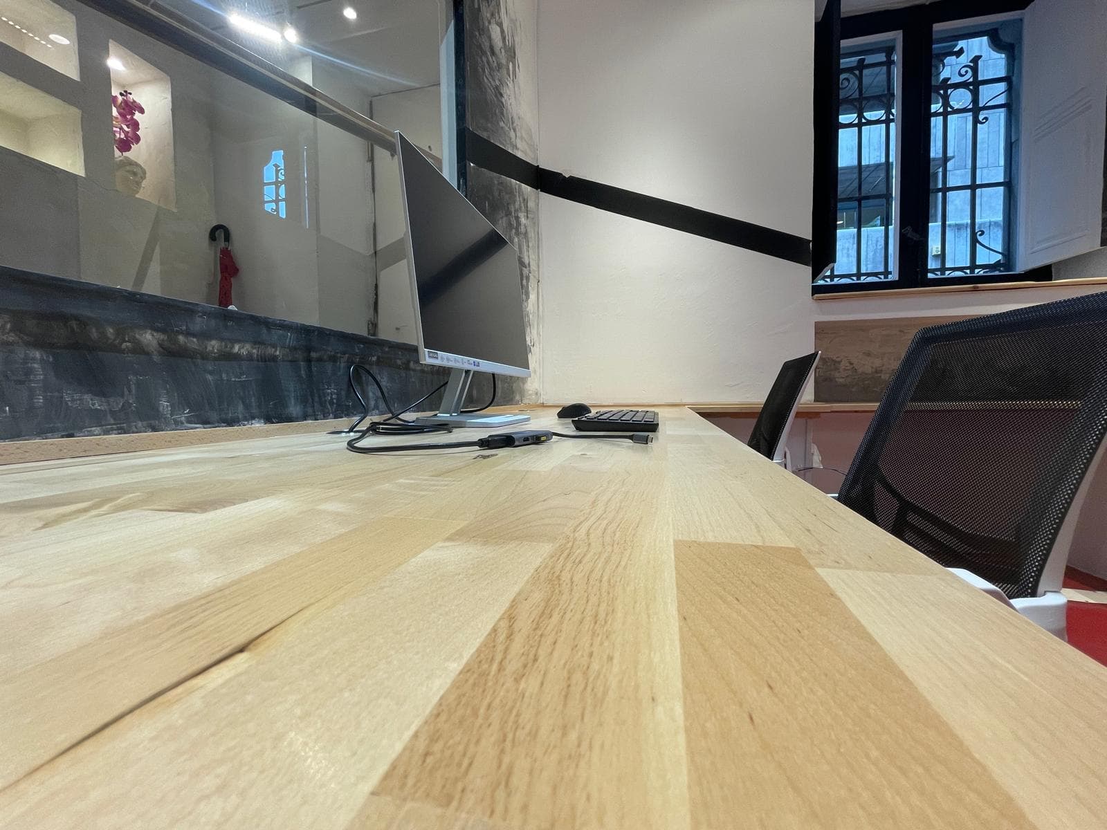 Almagro Day Pass at FreeLand Coworking – Flexible Workspace & Networking interior photo 8