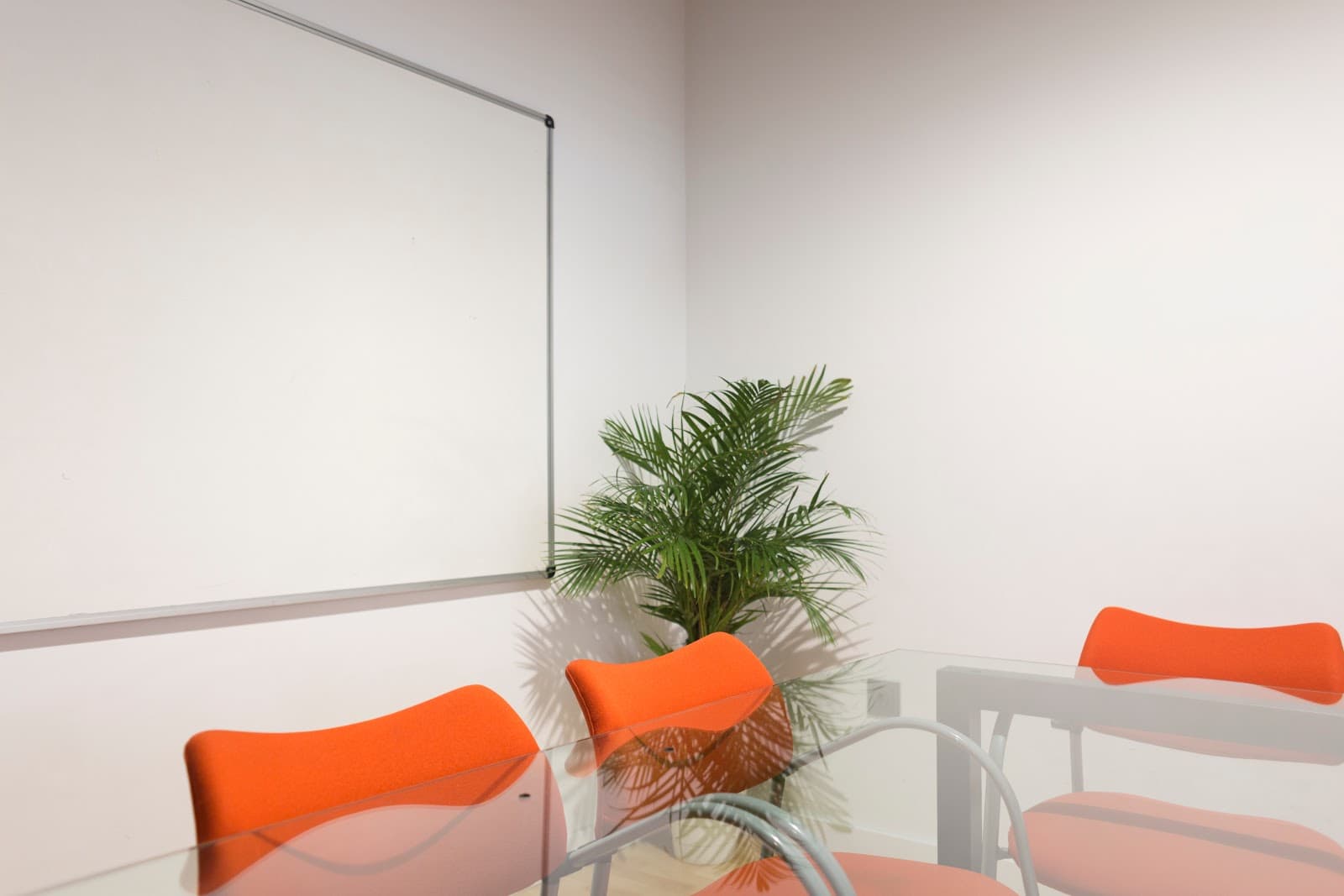 Scenic Day Pass in Anda CoWork with Outdoor Areas interior photo 4