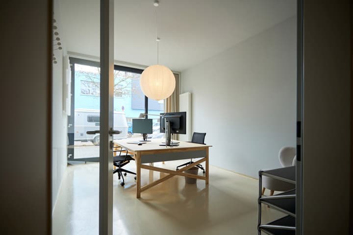 Spacious Meeting Room for 40 in Central Hamburg interior photo 3