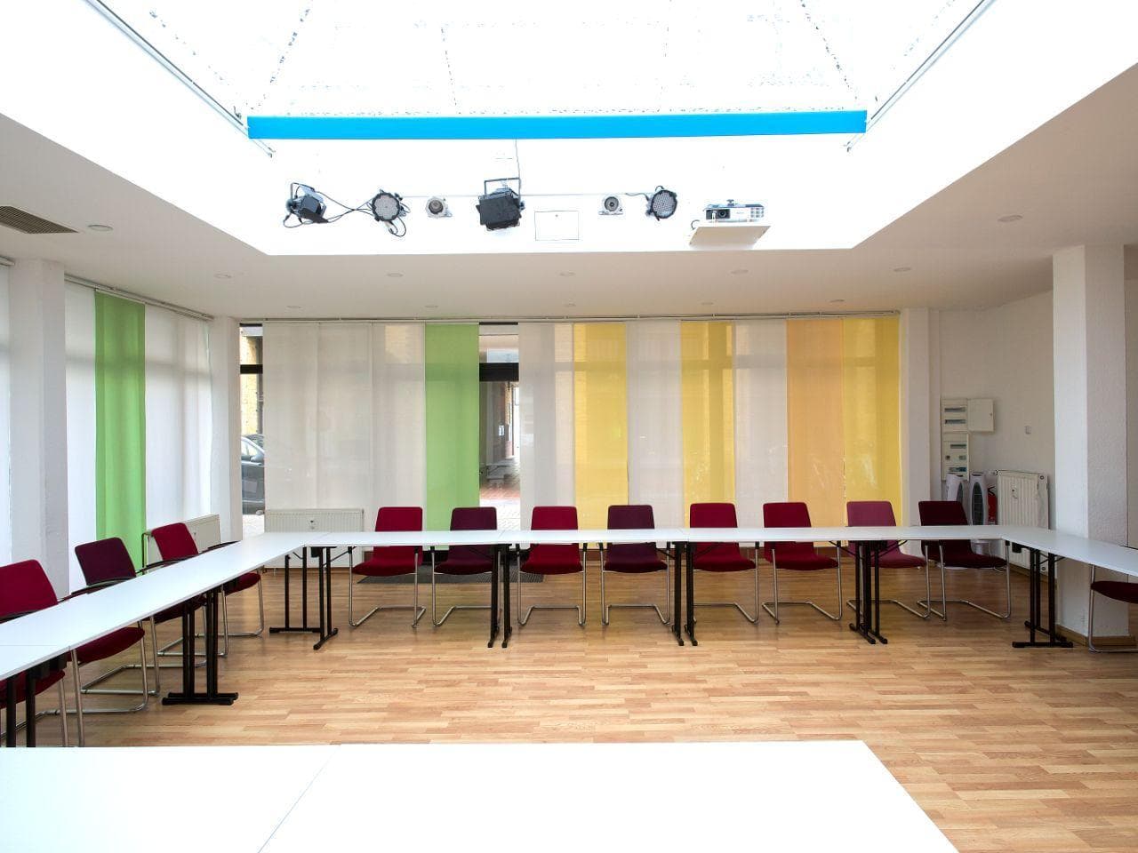 Spacious Conference Hub at Berlin Mitte for 60 Attendees interior photo 4